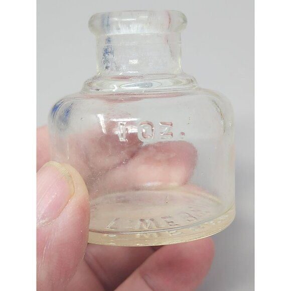 Vintage F. Weber Co.‎ Glass Bottles Set Of 2 Apothecary Style 1 Oz & 3 Oz - Picture 10 of 10